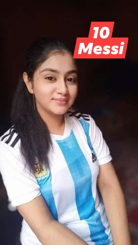 আর্জেনটিনা পোশাক পড়া মেয়েদের পিক